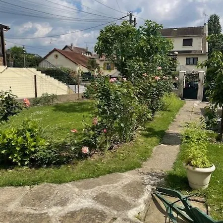 Apartment T2 Bucolique Trappes